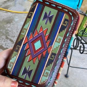 ⭐️Authentic tooled leather organizer⭐️